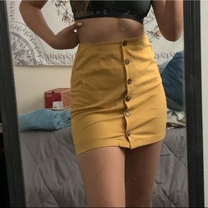 mustard skirt ✨✨